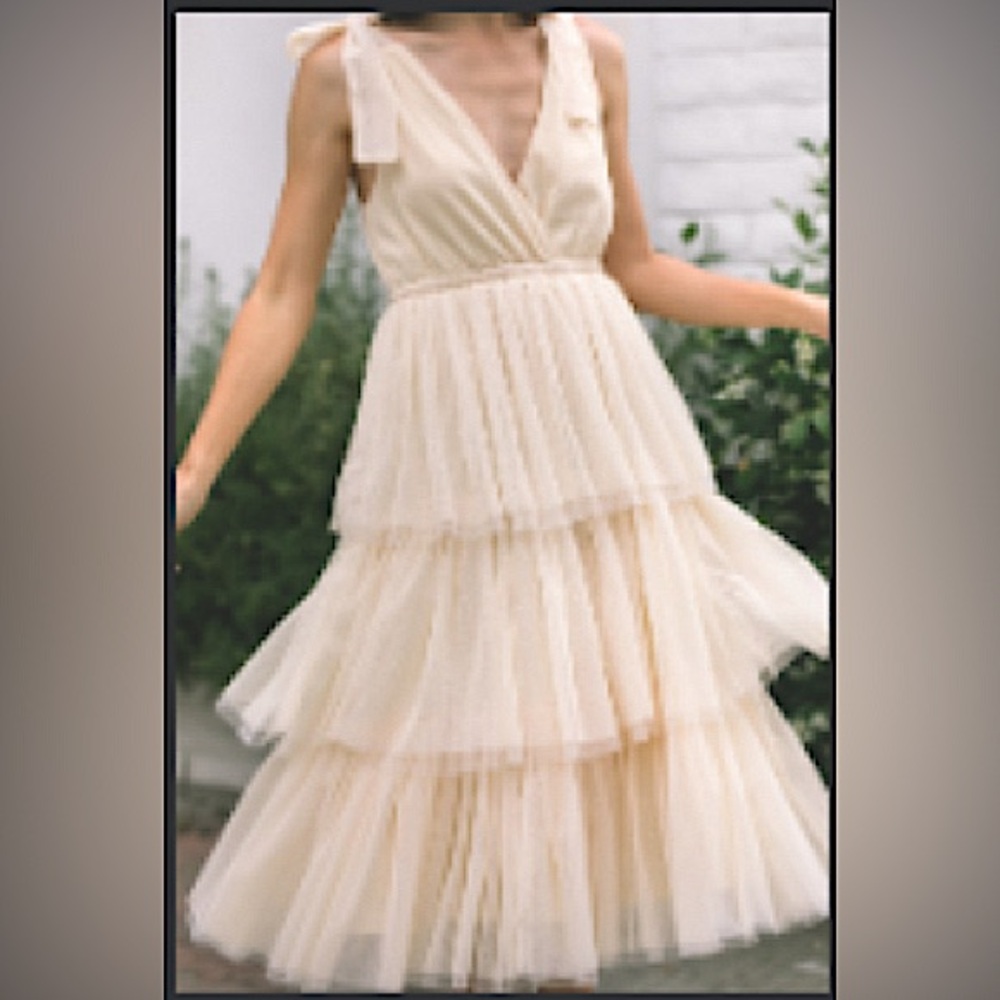 Itzel Tierred Tulle Dress